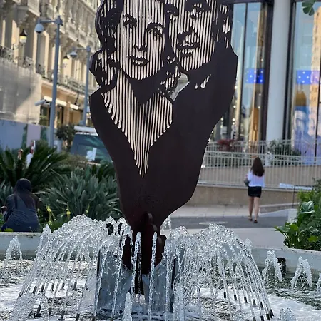Joli A Monaco